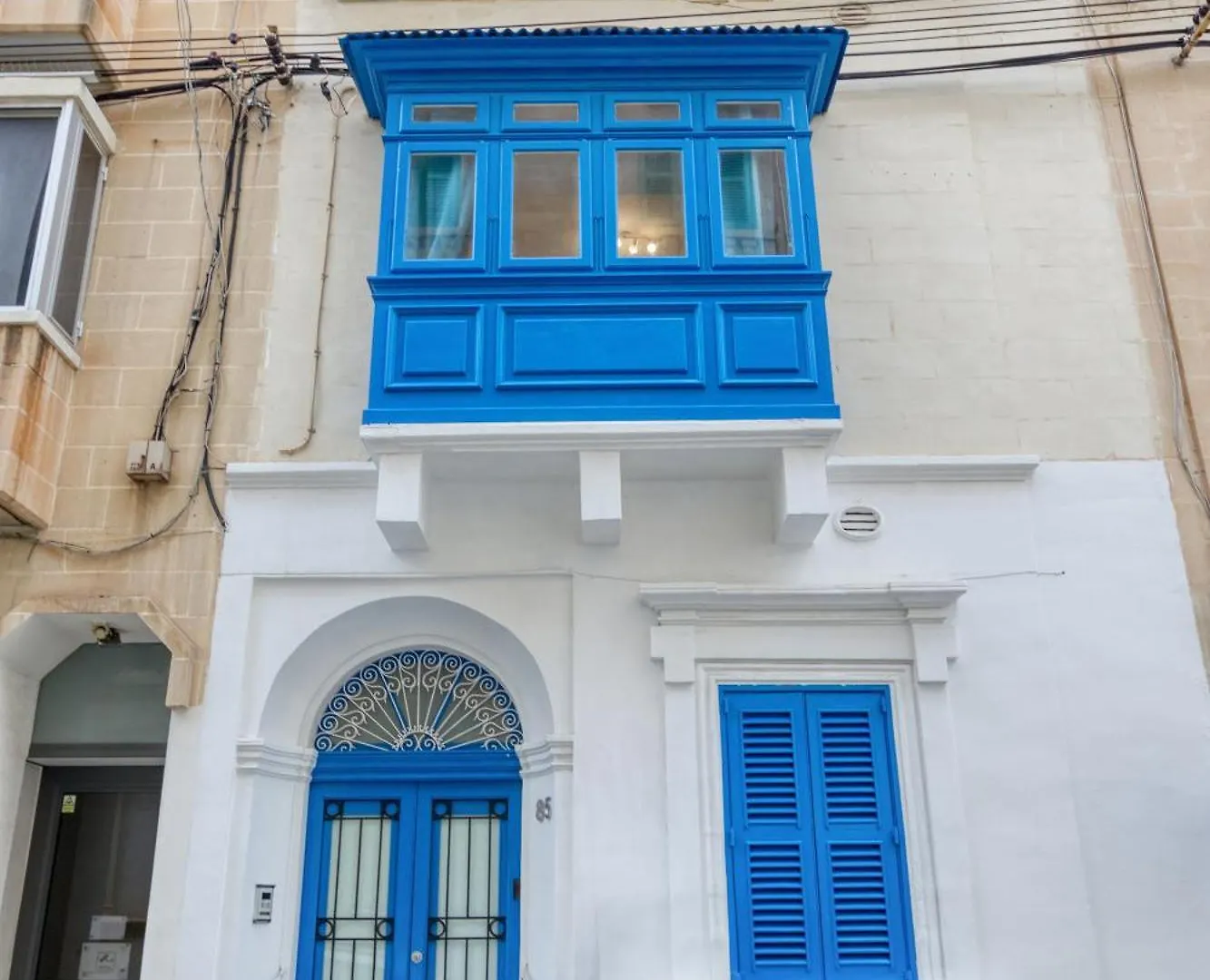 An Amazing 2Br Home With A Special Private Rooftop By 360 Estates Sliema